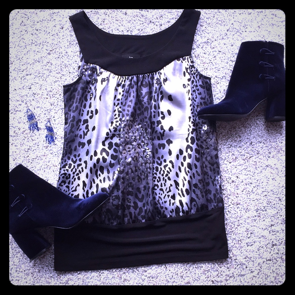 Leopard print top